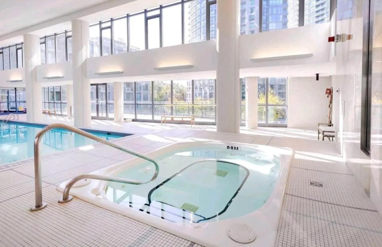 Cn Tower Luxe Suites - Prime Downtown Location Toronto