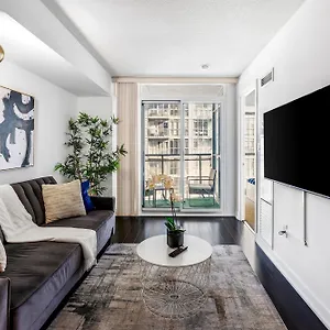 Upscale One Bedroom And Den With Parking Apartment